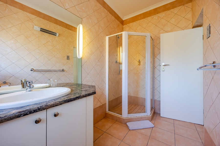 5 Bedroom Property for Sale in Milnerton Central Western Cape